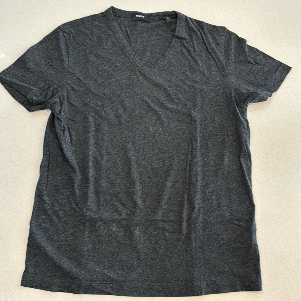 Theory V Neck shirt size large